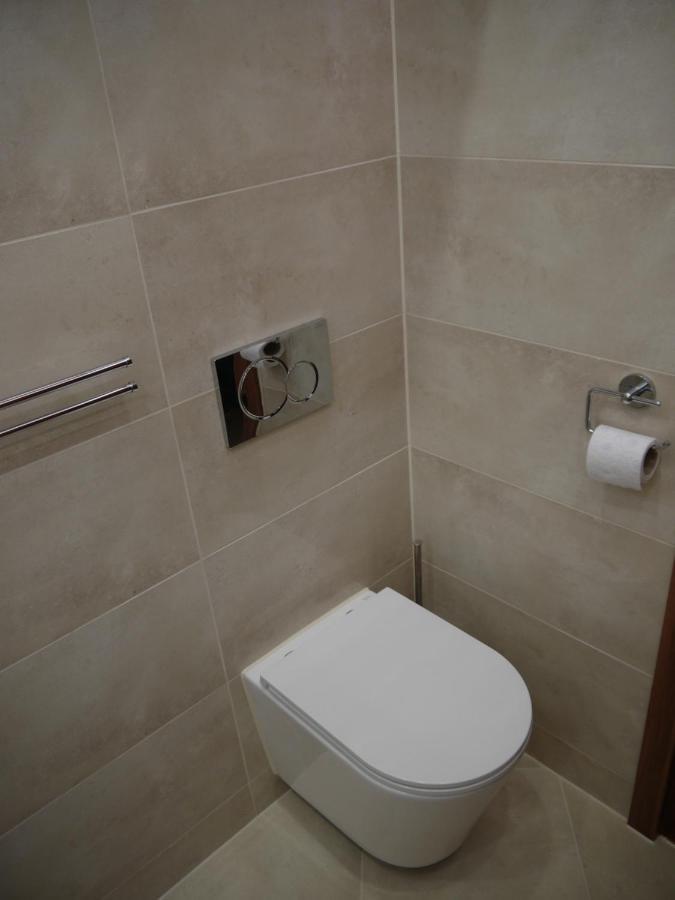 Vizparti Sas Apartman Siofok Exterior photo